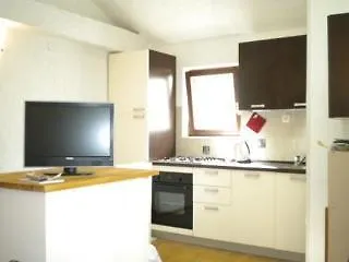 Sunny Apartment